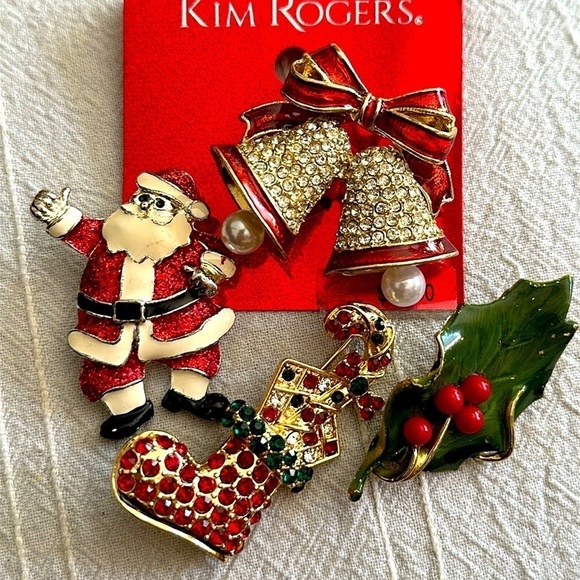 Christmas Pin Brooch Lot Of 8 Santa Stocking Holly Angel Bells Pins 0661 P - Picture 10 of 10